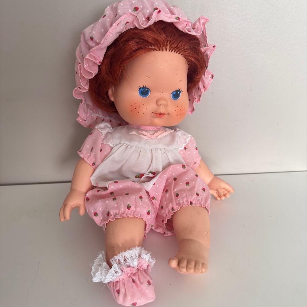 Vintage Strawberry Shortcake Blow Kiss Baby Doll 1982 American Greetings Kenner